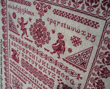 afbeelding van de rode kruissteek merklap Ref 019 Marquoir des Amoureux van CloRaMi Designs