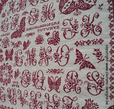 afbeelding van de rode kruissteek merklap Ref 030 Farfale Sampler van CloRaMi Designs